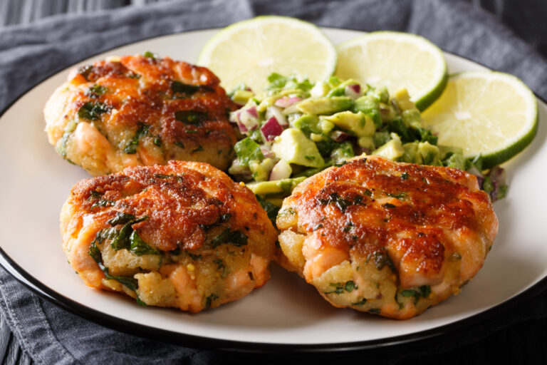 Salmon Cakes with Creamy Avocado Salsa – high protein calorie deficit meal
